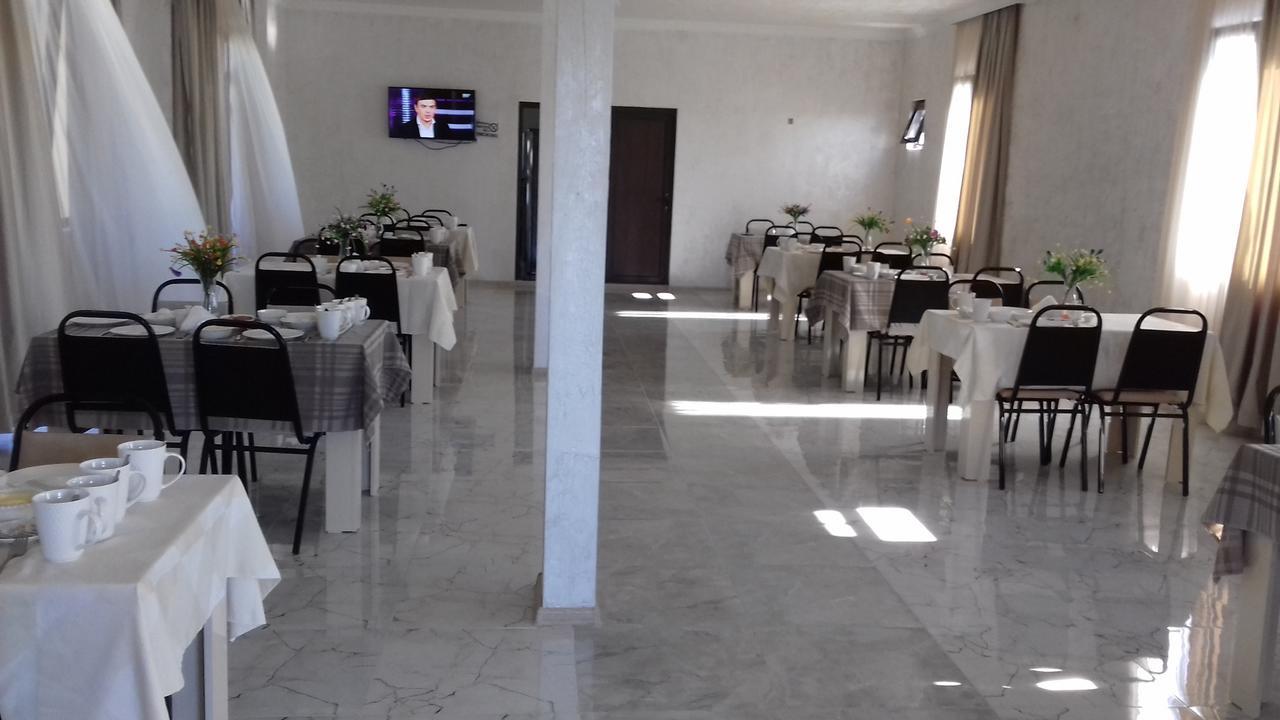 Hotell Anna Ureki Extérieur photo