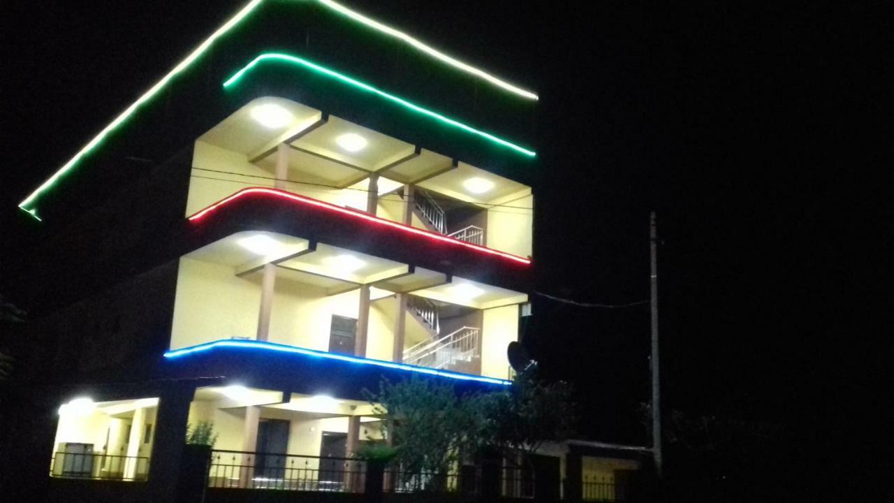 Hotell Anna Ureki Extérieur photo